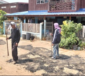 องค์การบริหารส่วนตำบลเชียงเพ็ง เดินหน้าพัฒนาโครงสร้างพื้นฐานอย่างต่อเนื่อง ภายใต้การนำของ นายพรเทพ รูปหล่อ นายกองค์การบริหารส่วนตำบลเชียงเพ็ง